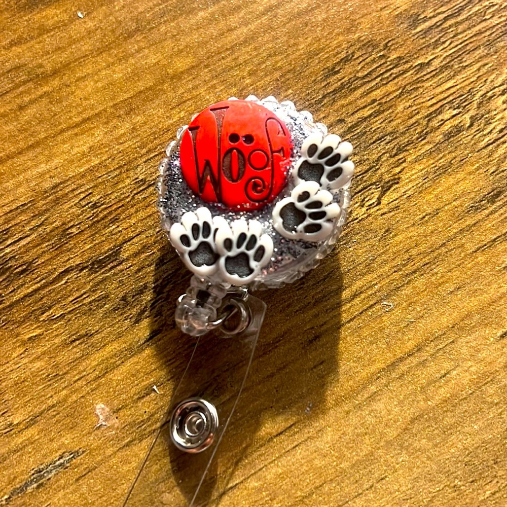 Puppy badge reel